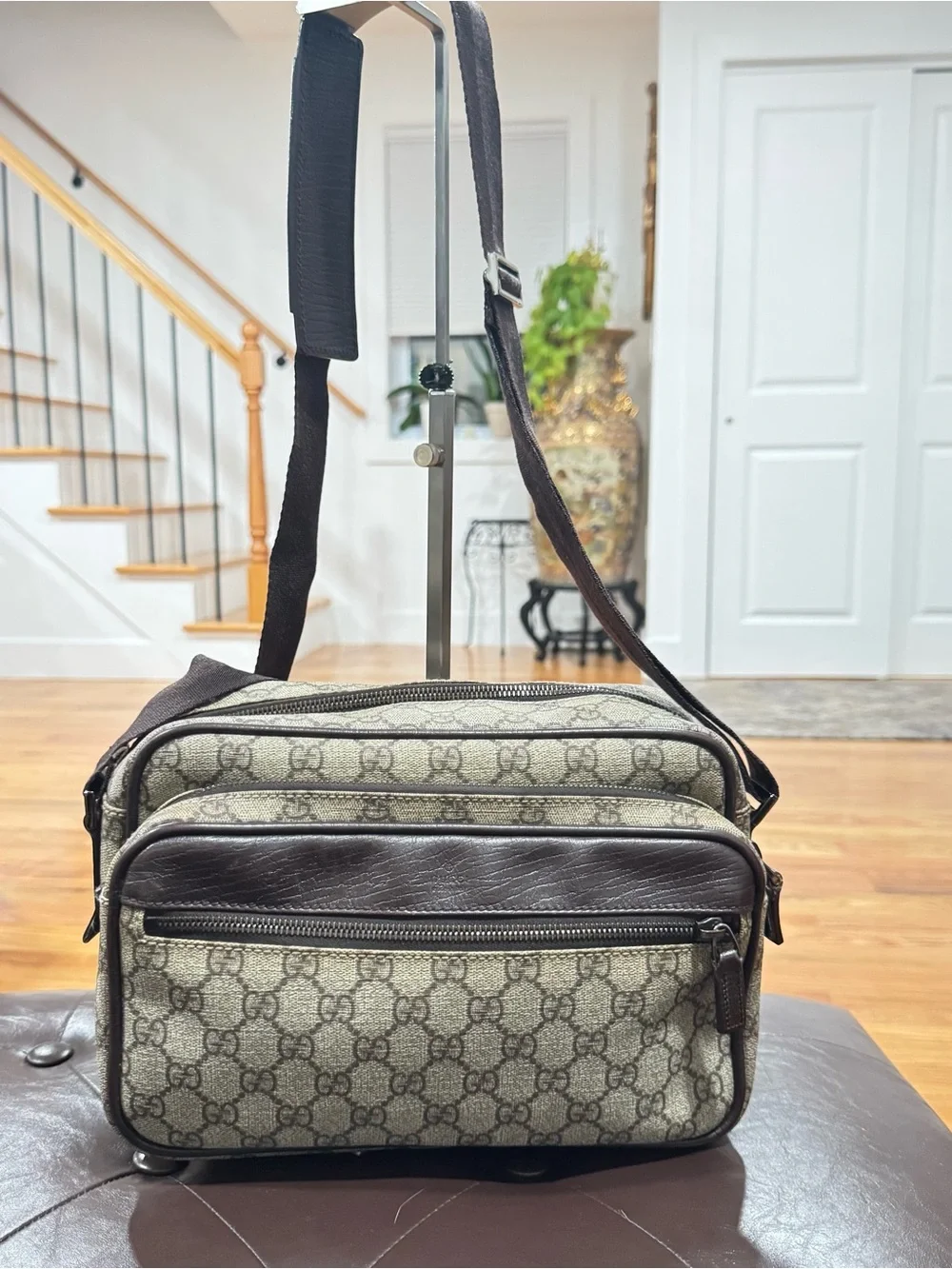 Gucci GG Supreme Monogram Canvas Brown Leather Messenger Crossbody Bag